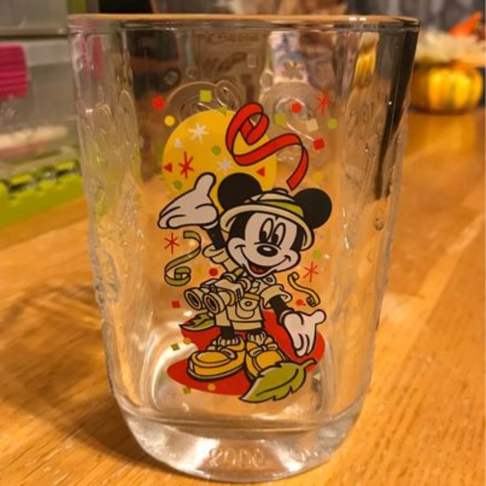 Disneys Animal Kingdom, McDonalds Glass, Year 2000
